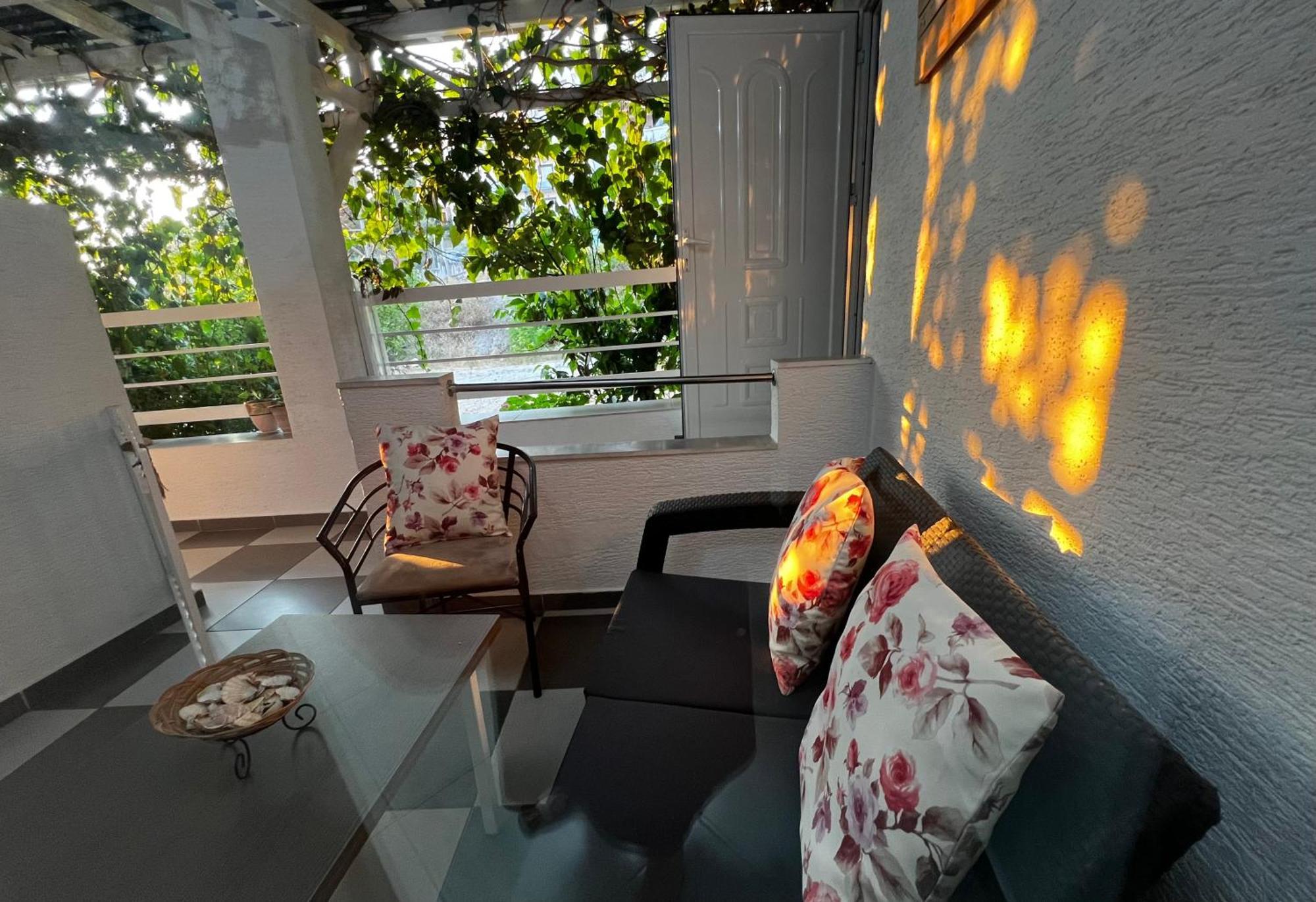 Ostria * Sarandë